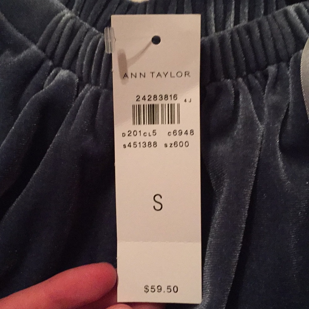 ANN TAYLOR TOP - Picture 4 of 5